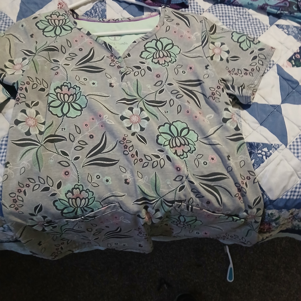 Healing Hands Floral Blouse - Gray and Green